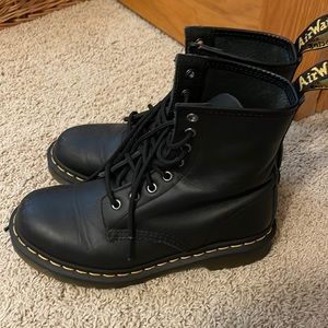 Black Doc Martens Lace Up Boots Womens Size 7